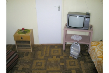 Hungría Chata Gyopárosfürdo, Exterior